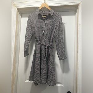 Banana Republic Black and White Plaid Long Sleeve Dress
